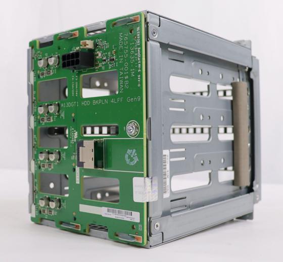 [BNT-08139] Cage 8 disques HDD 2.5 Hot plug pour serveur HPE ML30 Gen9