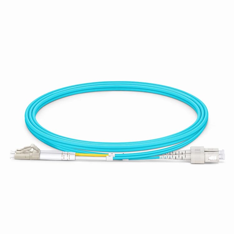 1m (3ft) Jarretière Optique LC UPC vers SC UPC Duplex OM4 Multimode PVC (OFNR) 2,0mm